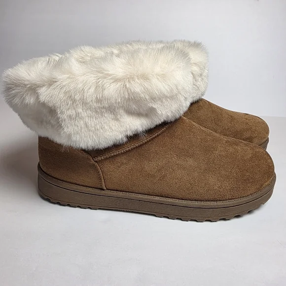 White Mountain Women's Faux Fur Lined Suede Ankle Booties Size 10 - Picture 3 of 14